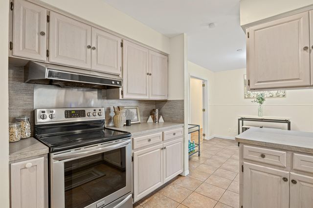 3205 Whites DR, Austin, TX 78735