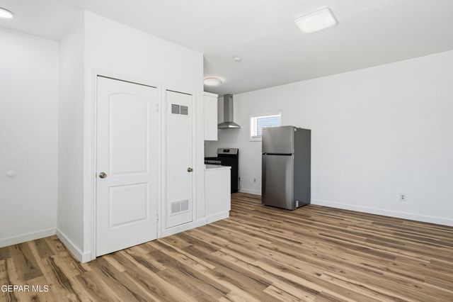 8929 Robert Drive Back, El Paso, TX 79904