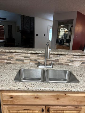 11002 Landsbury Circle, Houston, TX 77099
