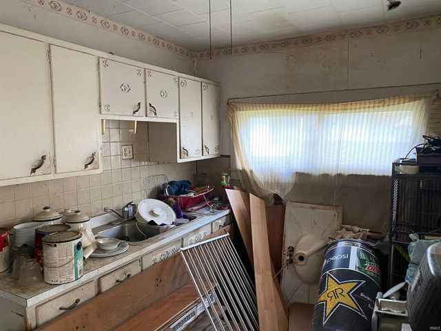 2306 S Washington Street, Marion, IN 46953