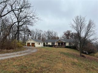 17890 Coffin Road, Leavenworth, KS 66048
