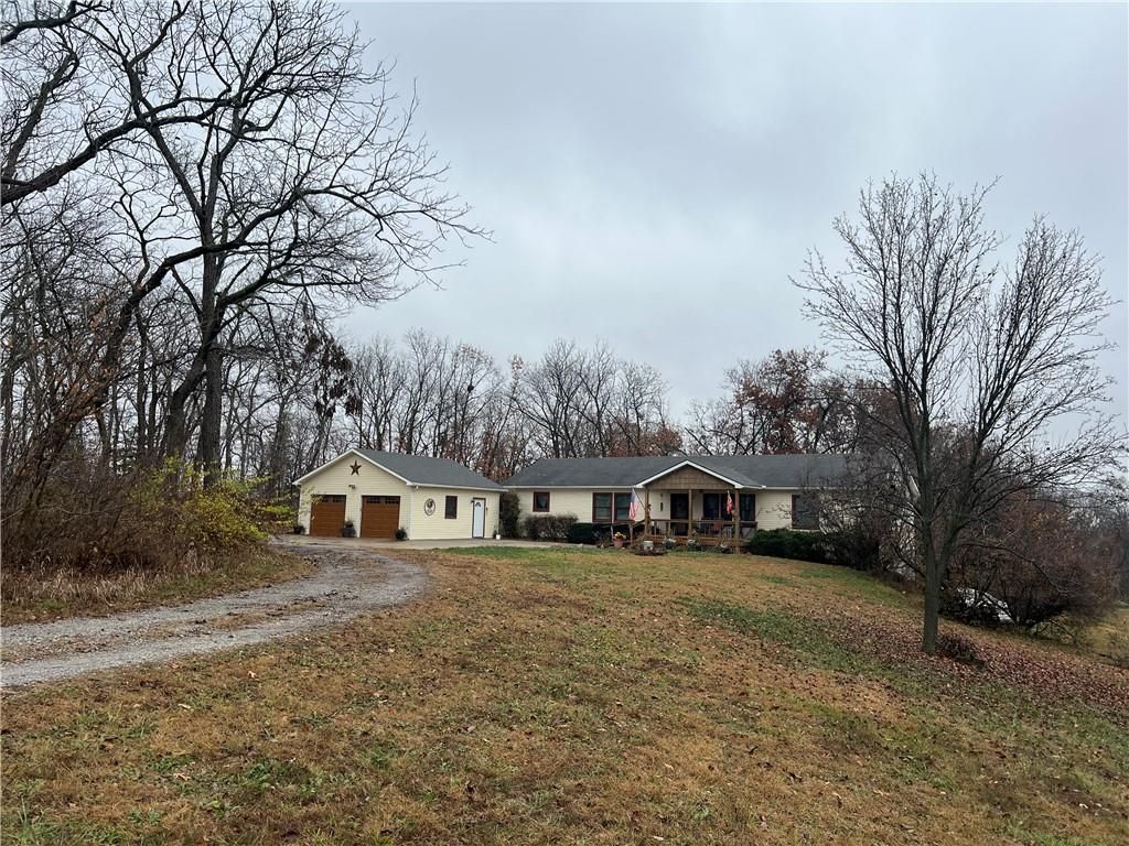 17890 Coffin Road, Leavenworth, KS 66048
