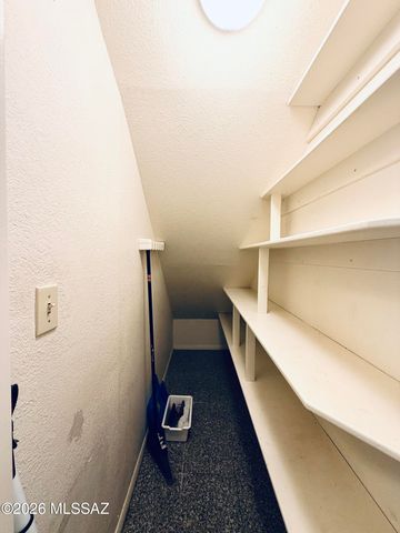 1949 N Camino Serna C, Tucson, AZ 85715
