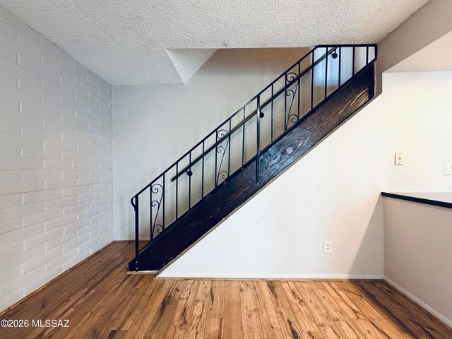 1949 N Camino Serna C, Tucson, AZ 85715
