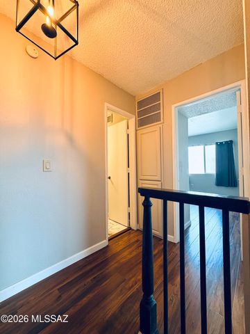 1949 N Camino Serna C, Tucson, AZ 85715