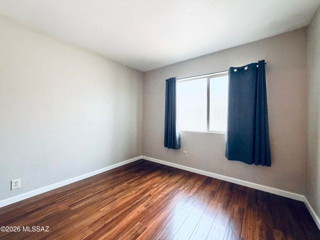 1949 N Camino Serna C, Tucson, AZ 85715