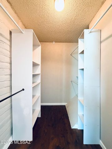 1949 N Camino Serna C, Tucson, AZ 85715