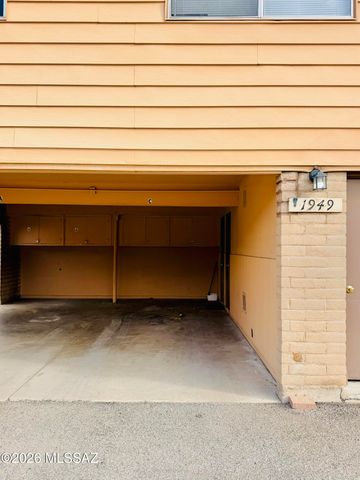1949 N Camino Serna C, Tucson, AZ 85715