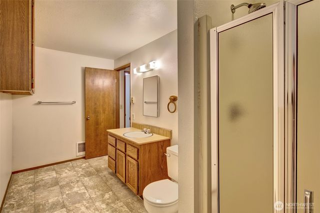 7079 NE 163rd Street, Kenmore, WA 98028