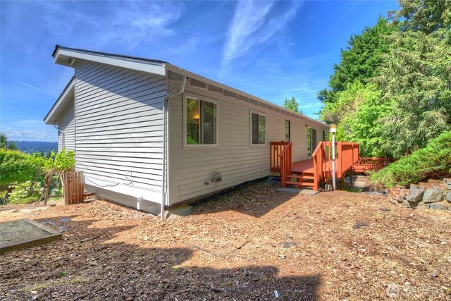 7079 NE 163rd Street, Kenmore, WA 98028