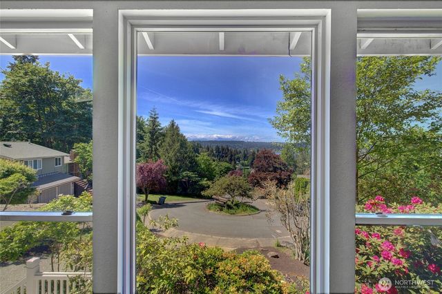 7079 NE 163rd Street, Kenmore, WA 98028