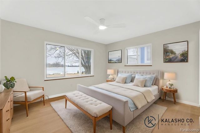 915 James K Boulevard, Pontiac, MI 48341