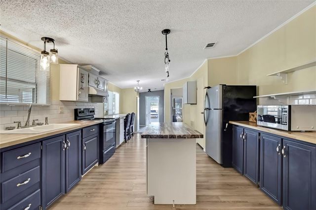 2400 LEMUR DRIVE, Holiday, FL 34690