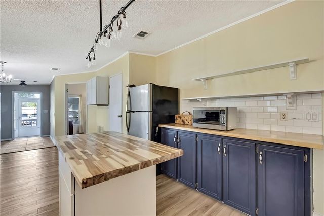 2400 LEMUR DRIVE, Holiday, FL 34690