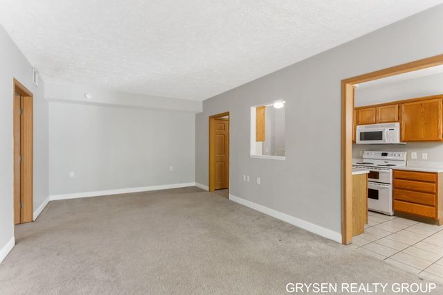 5752 East Town Drive 9, Hudsonville, MI 49426