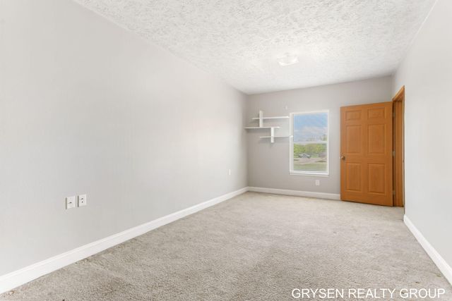 5752 East Town Drive 9, Hudsonville, MI 49426