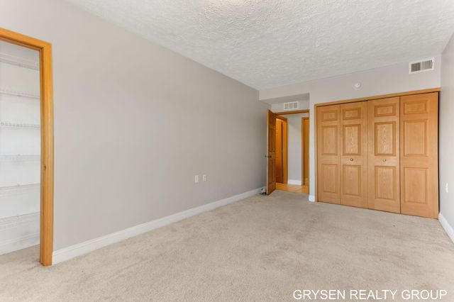 5752 East Town Drive 9, Hudsonville, MI 49426