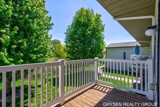 5752 East Town Drive 9, Hudsonville, MI 49426