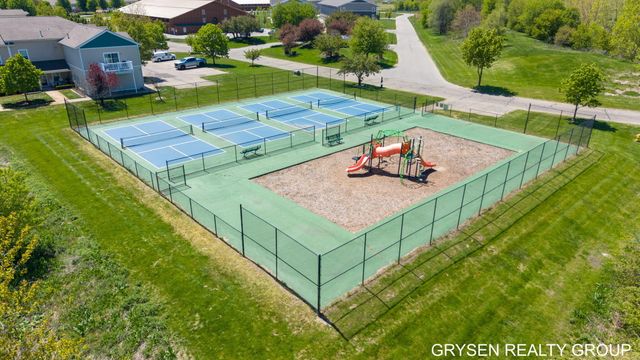 5752 East Town Drive 9, Hudsonville, MI 49426
