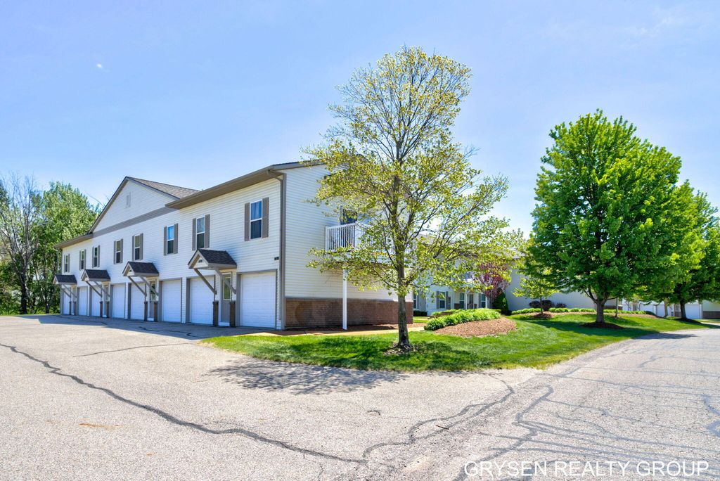 5752 East Town Drive 9, Hudsonville, MI 49426