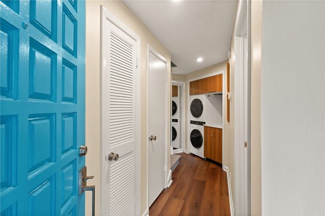 1332 Oak Street 9, St Simons Island, GA 31522