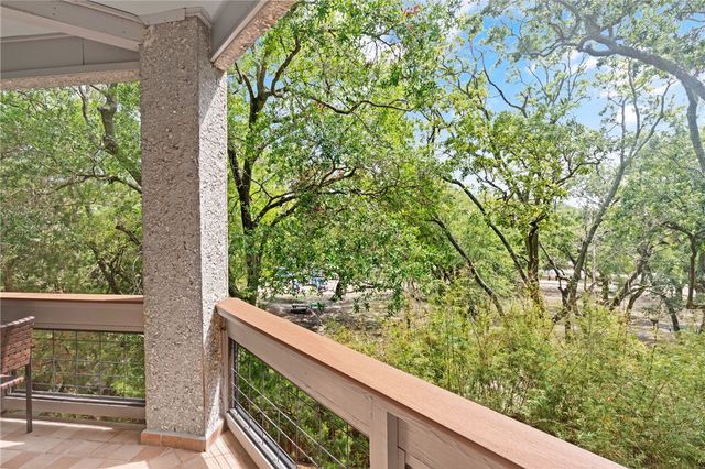 1332 Oak Street 9, St Simons Island, GA 31522