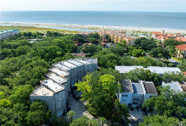 1332 Oak Street 9, St Simons Island, GA 31522