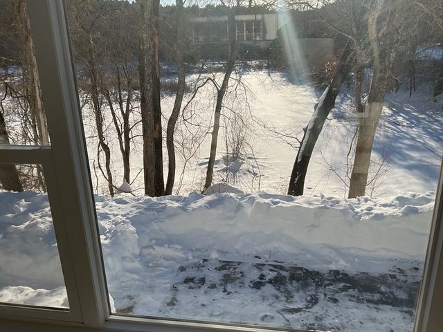 2 Sunnydale Circle, Brimfield, MA 01001