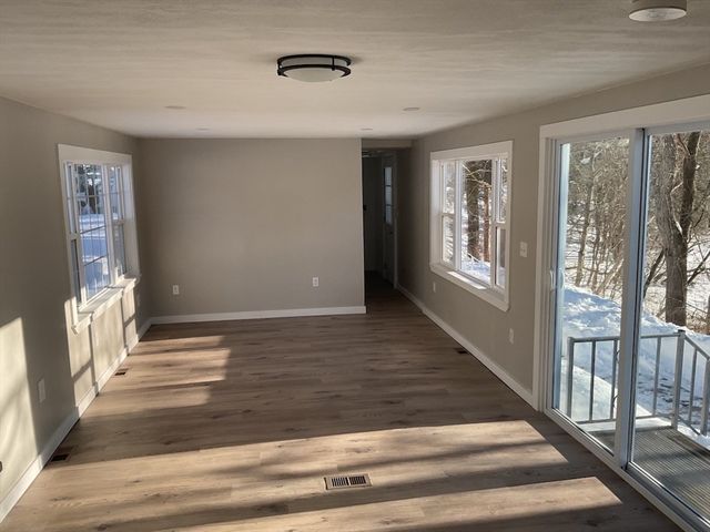 2 Sunnydale Circle, Brimfield, MA 01001