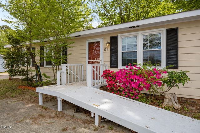 122 E Judd Street, Zebulon, NC 27597