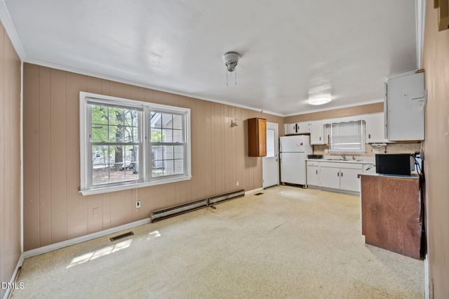 122 E Judd Street, Zebulon, NC 27597