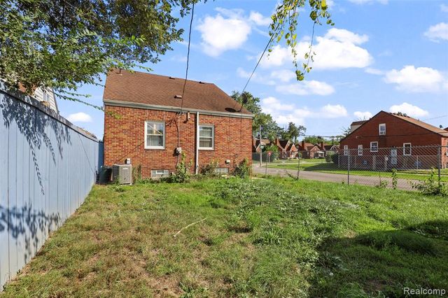 15703 Prest Street, Detroit, MI 48227