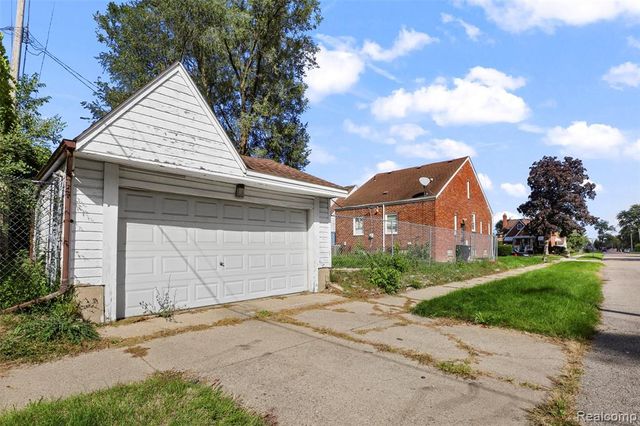 15703 Prest Street, Detroit, MI 48227