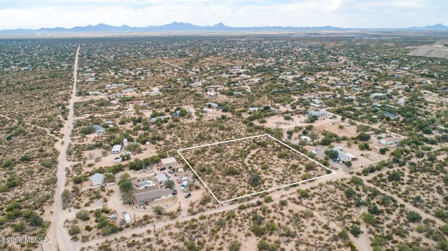 7267 North Lydia Avenue, Tucson, AZ 85743