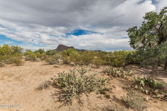 7267 North Lydia Avenue, Tucson, AZ 85743