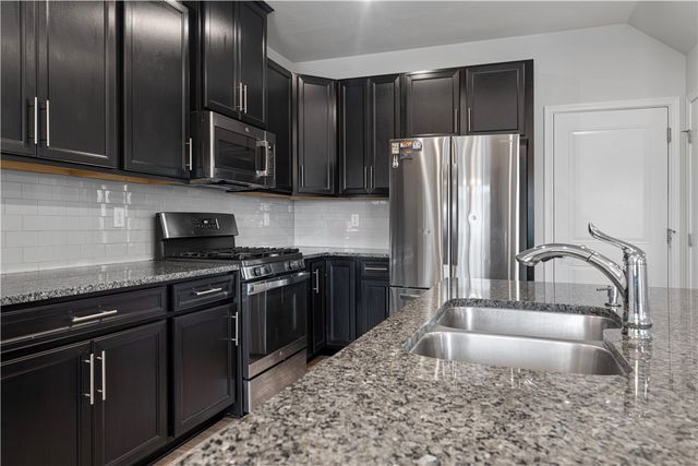 5103 Spruce Rd, Pine Twp, PA 15044