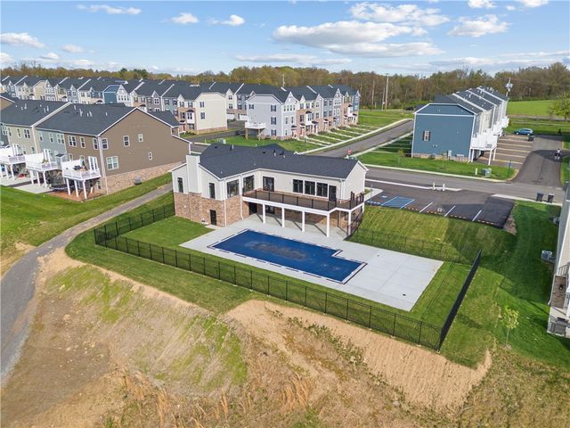 5103 Spruce Rd, Pine Twp, PA 15044