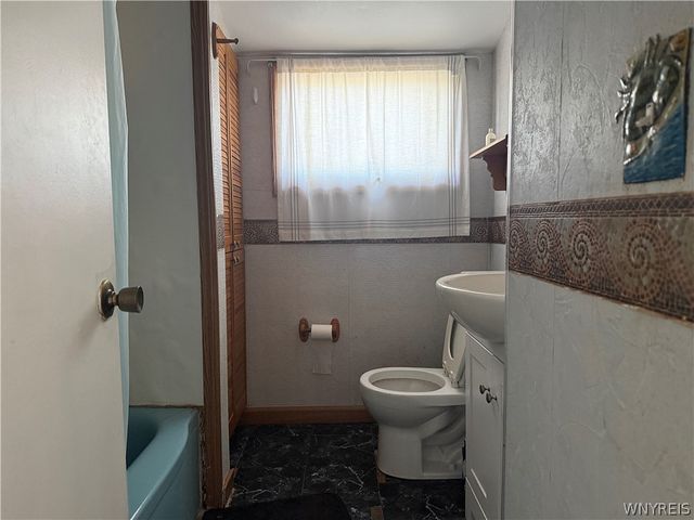 14 Dolphann Drive, Tonawanda, NY 14150