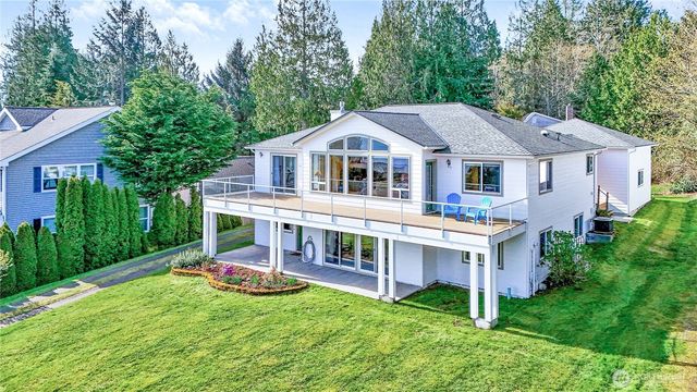 82 Montgomery Lane, Port Ludlow, WA 98365