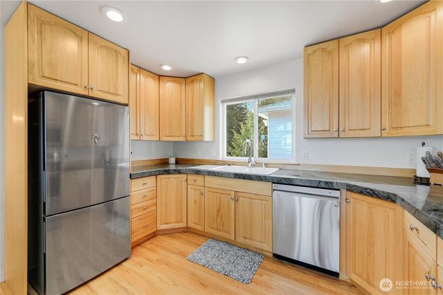 82 Montgomery Lane, Port Ludlow, WA 98365