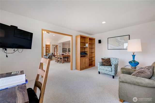 82 Montgomery Lane, Port Ludlow, WA 98365