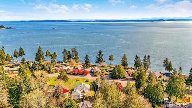 82 Montgomery Lane, Port Ludlow, WA 98365