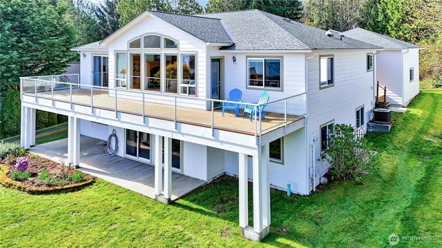 82 Montgomery Lane, Port Ludlow, WA 98365