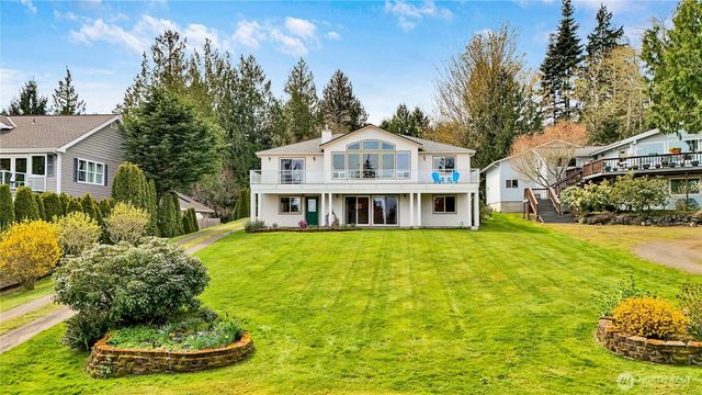 82 Montgomery Lane, Port Ludlow, WA 98365