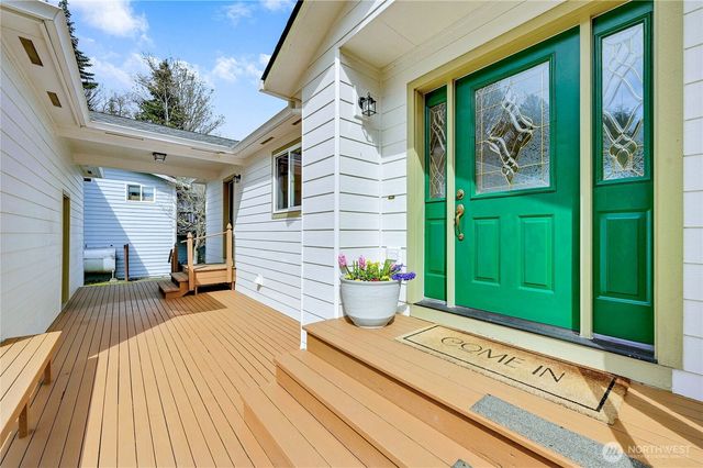 82 Montgomery Lane, Port Ludlow, WA 98365