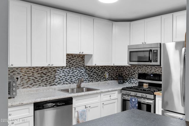 14 Whispering Oaks Way 14, Jackson, NJ 08527