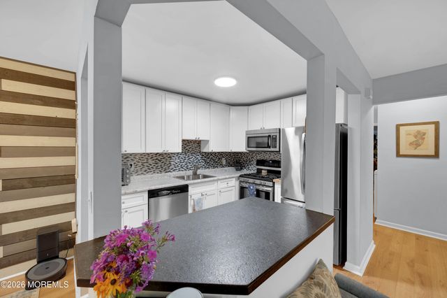 14 Whispering Oaks Way 14, Jackson, NJ 08527