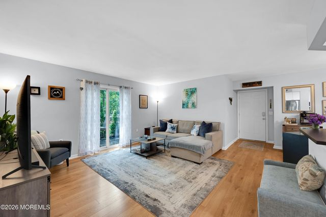 14 Whispering Oaks Way 14, Jackson, NJ 08527