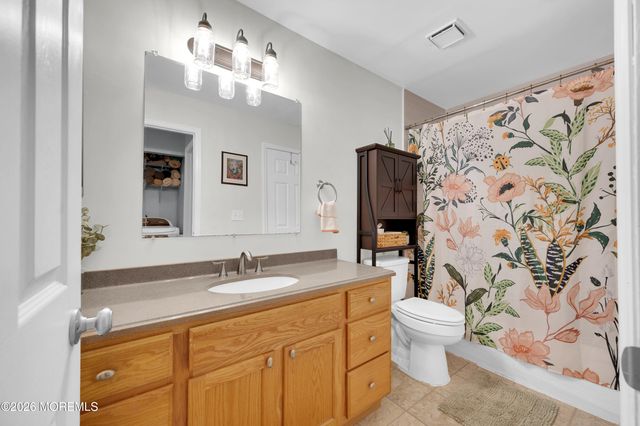 14 Whispering Oaks Way 14, Jackson, NJ 08527