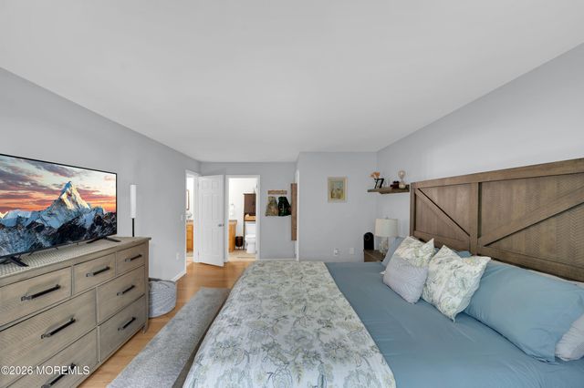 14 Whispering Oaks Way 14, Jackson, NJ 08527